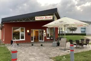 Pizzeria Deluxe