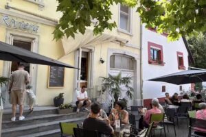 Pizzeria Eiscaf&eacute; Riviera