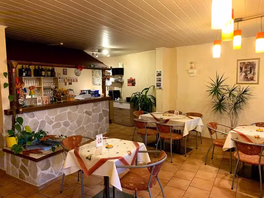 Pizzeria & Eisdiele La Fontana