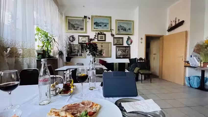 Pizzeria Italia &ndash; Pizza & Pasta -XP