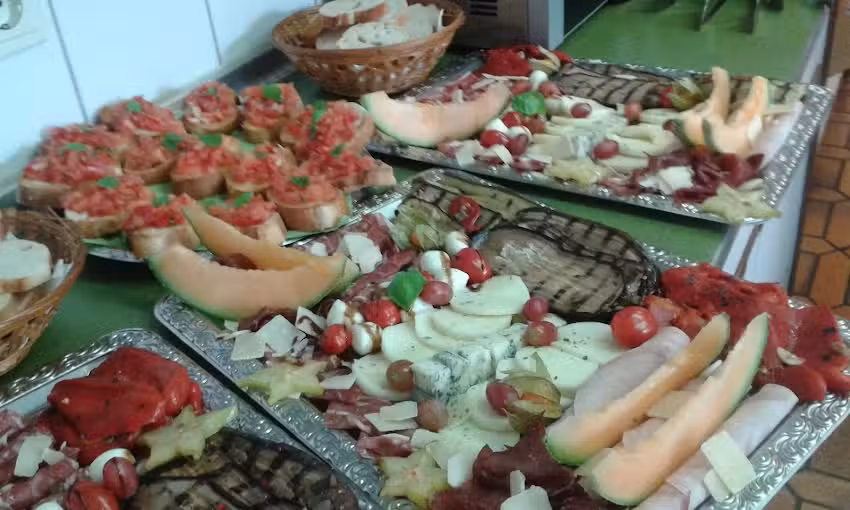 Pizzeria La Brindisina bei Tonino