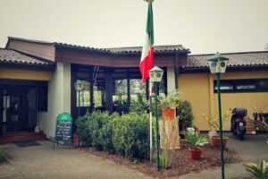 Pizzeria La Famiglia