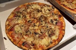 Pizzeria La Luna