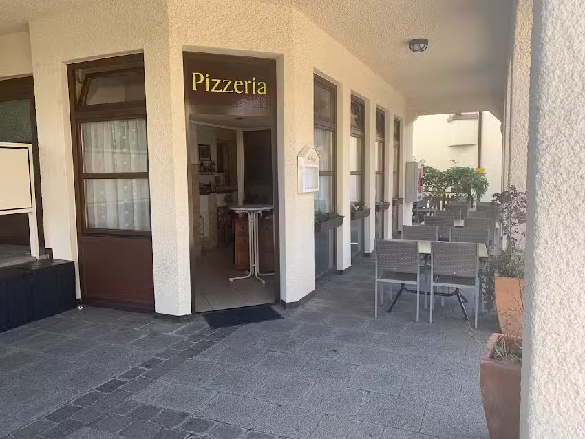 Pizzeria La Piazza