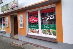 Pizzeria La Roma