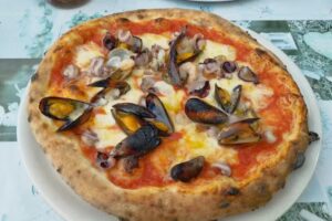 Pizzeria Napul&egrave; &Eacute; 2