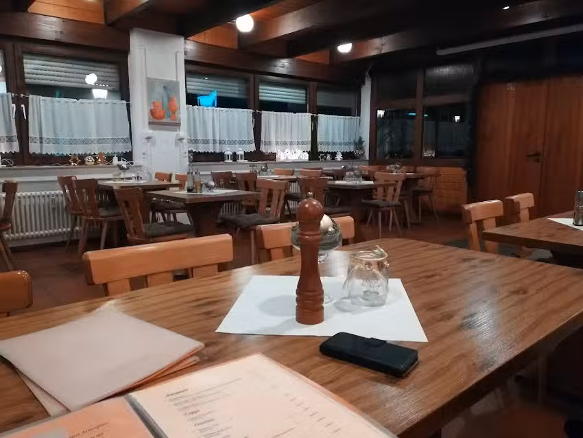 Pizzeria Sportgastst&auml;tte Tavola calda