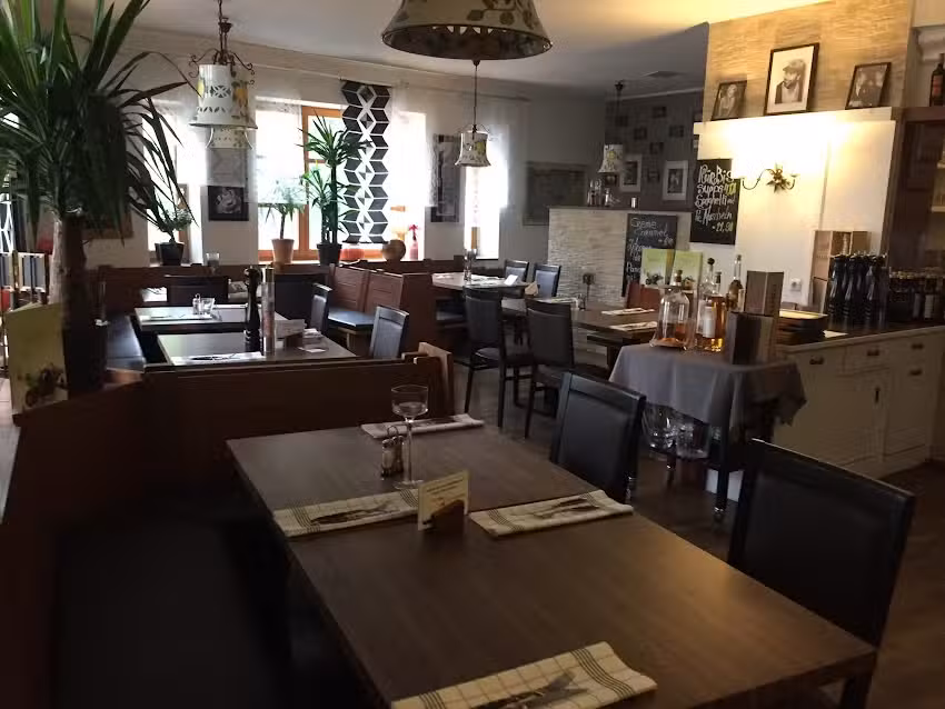 Pizzeria Trattoria Crudo