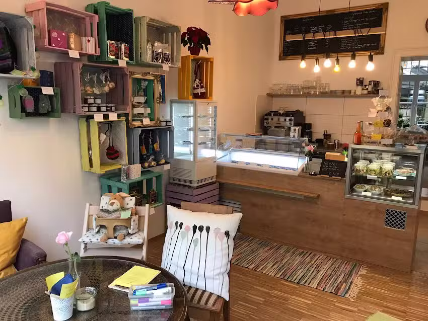 Plaisir &ndash; das etwas andere Ladencaf&eacute;