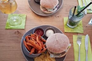 PLAN B-Burger Society