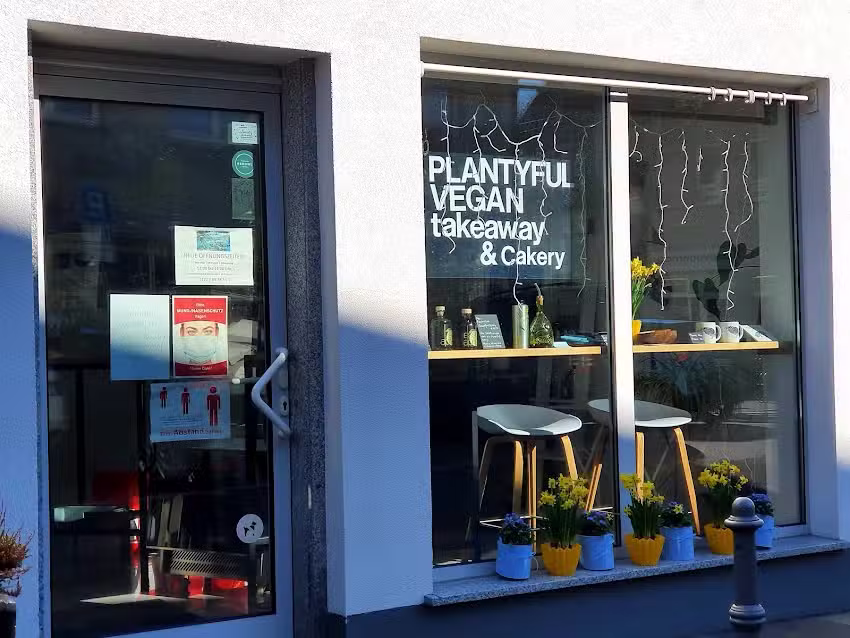 plantyful &ndash; vegan takeaway caf&eacute;
