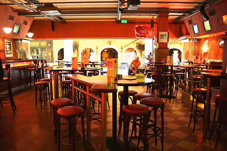 Play Off Marzahn im Le Prom