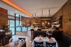 Pl&ouml;tners Caf&eacute;