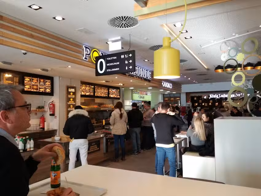 POMMES FREUNDE M&uuml;nchen Riem Arcaden