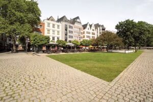 Prev&ocirc;t Restaurant & Hotel