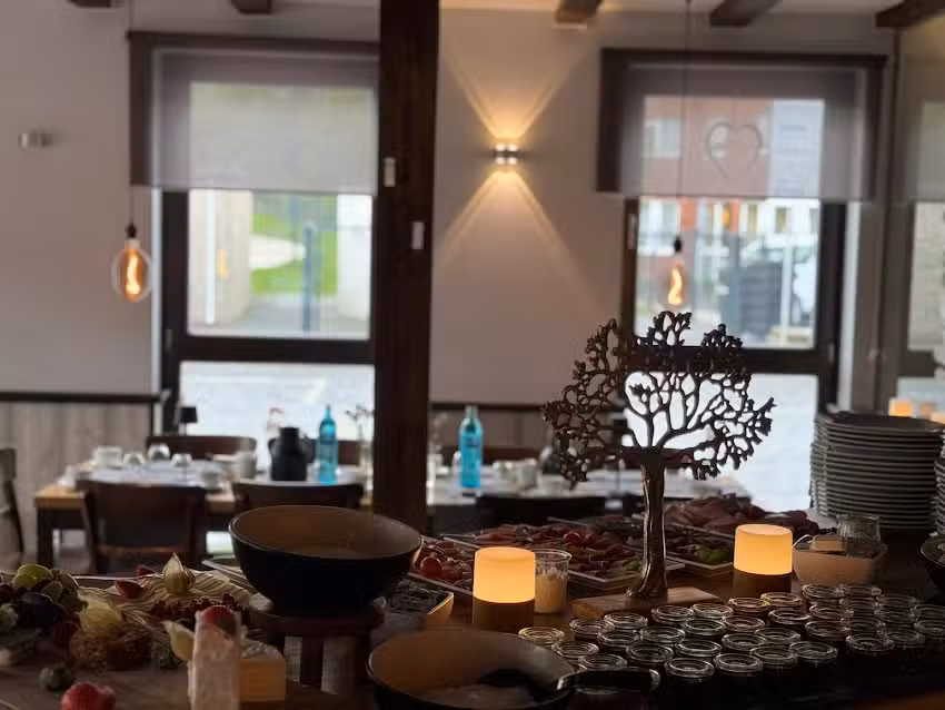 Prinzenbahnhof H&ouml;sel | Restaurant . Catering . Event
