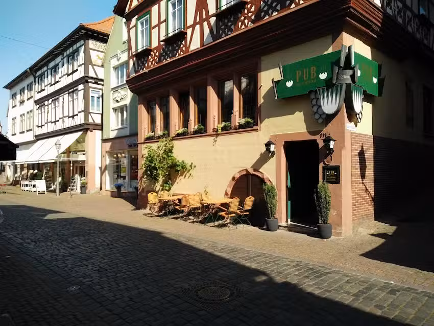 Pub111 &ndash; Die Altstadtbar