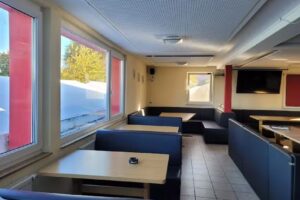 Public Lounge // Restaurant, Biergarten & Catering