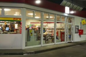 Q1 Tankstelle