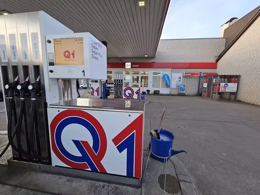Q1 Tankstelle