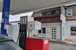 Q1 Tankstelle