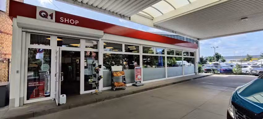 Q1 Tankstelle
