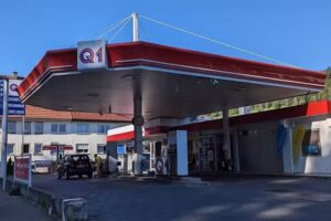 Q1 Tankstelle
