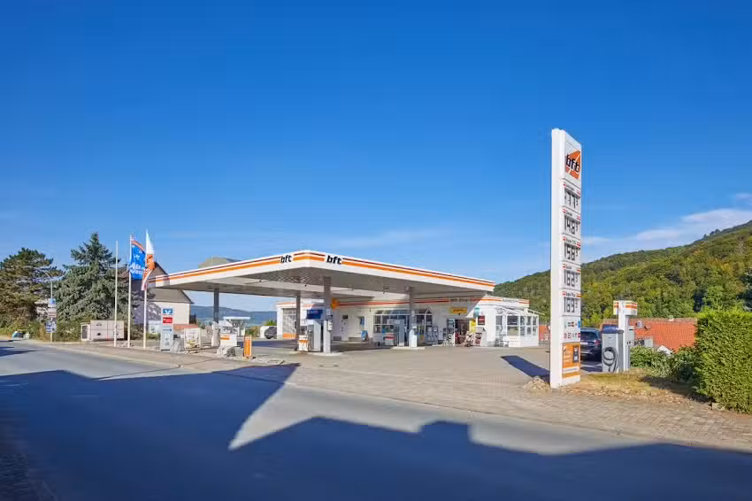 Q1 Tankstelle