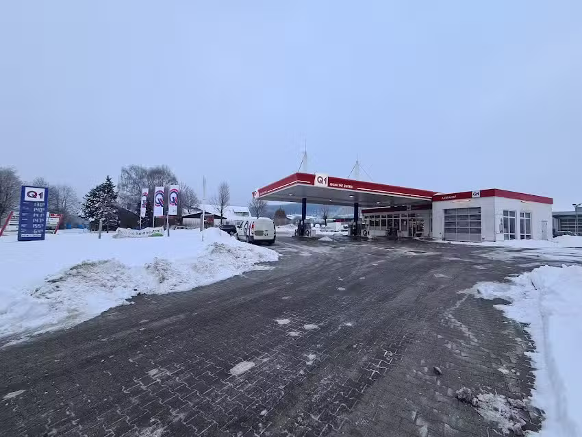 Q1 Tankstelle