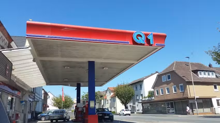 Q1 Tankstelle