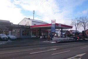 Q1 Tankstelle