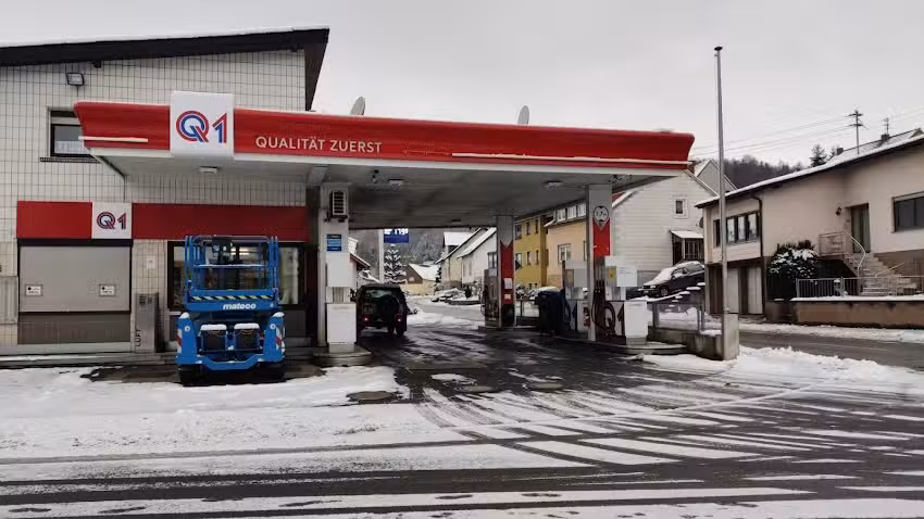 Q1 Tankstelle
