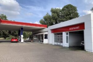 Q1 Tankstelle
