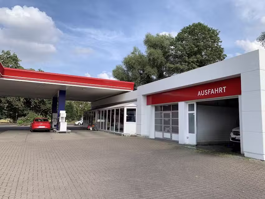 Q1 Tankstelle
