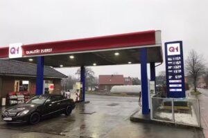 Q1 Tankstelle