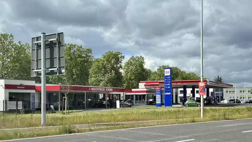 Q1 Tankstelle Scherer