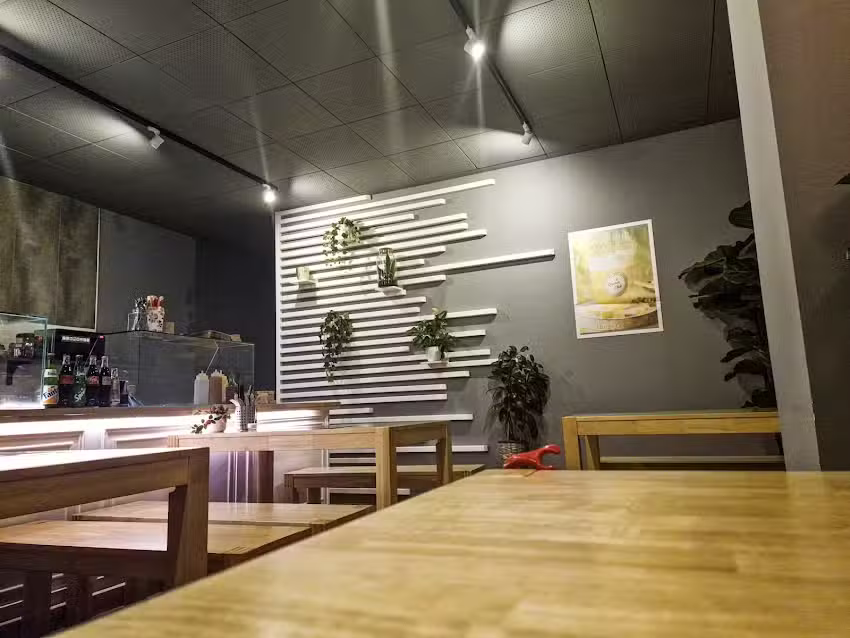 Qu&aacute;n Ch&egrave; Wei&szlig;ensee