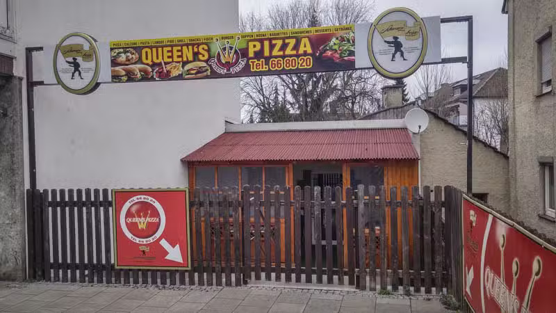 Queen’s Pizza