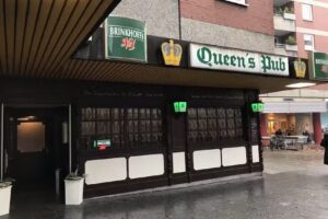 Queen’s Pub / Herne