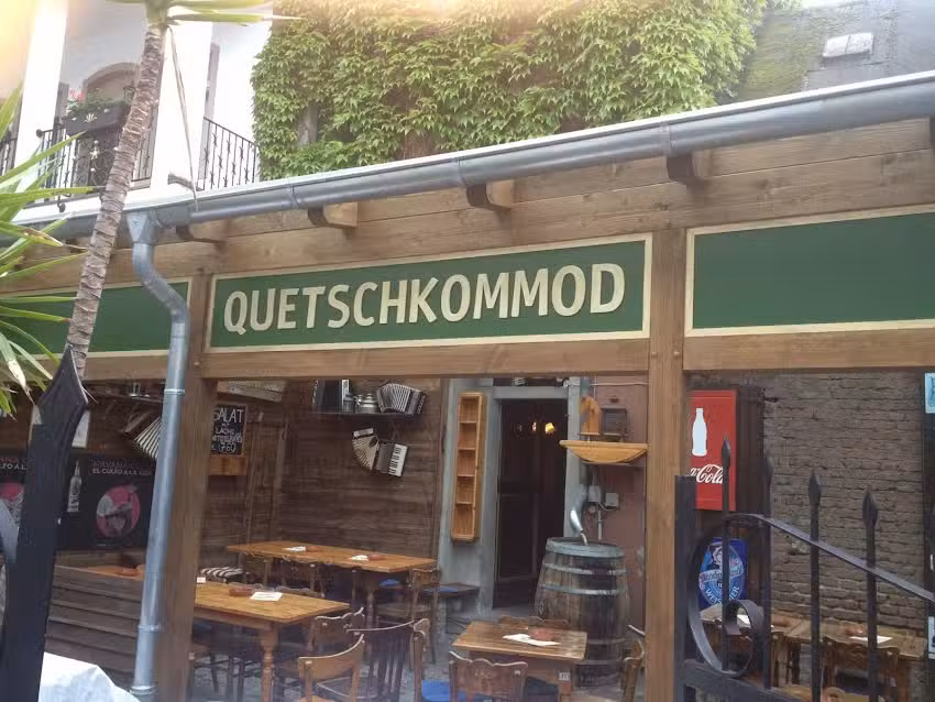 Quetschkommod, Drosselgasse