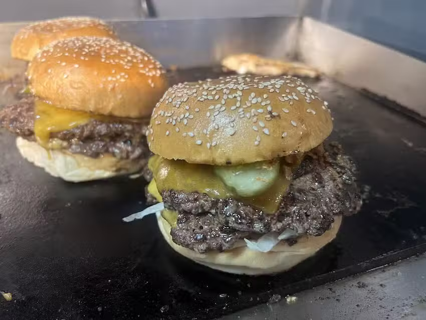 Ramy&lsquo;s Smash Burger & More Halal food