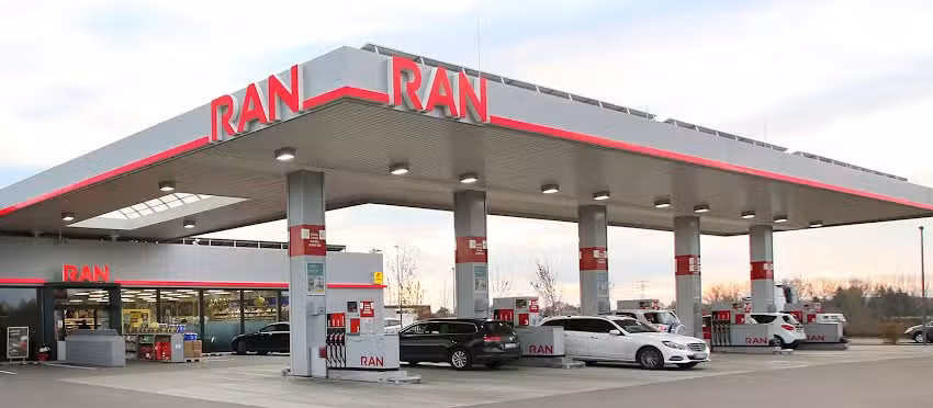 RAN-Station Neus&auml;&szlig;