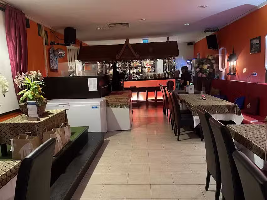 Ratchada Thai Restaurant & Bar