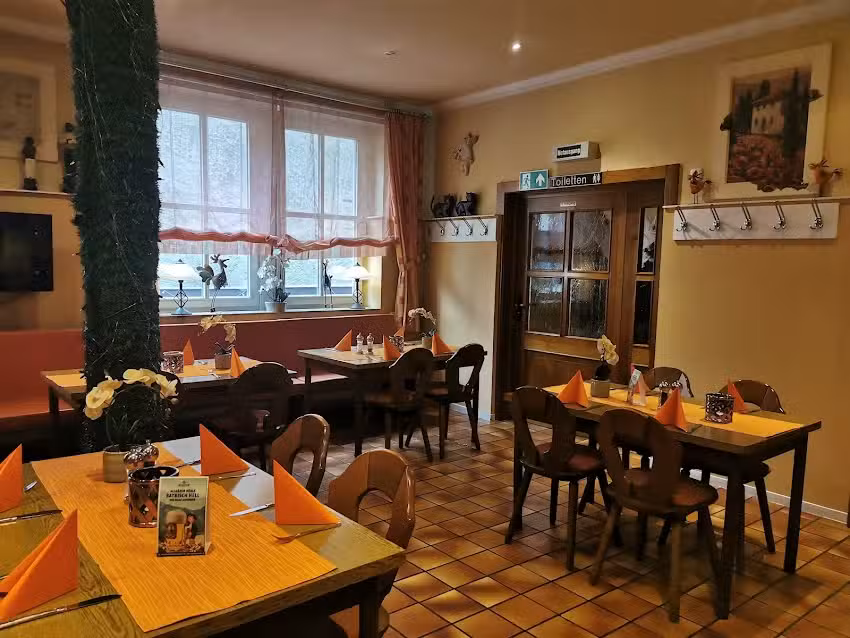 Ratssch&auml;nke, Christine Strobel