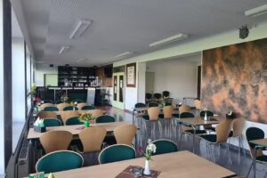 Raus Hangover Café & Bar Restaurant