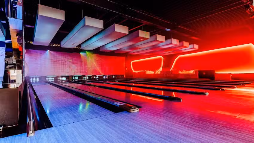 Red Bowl B&uuml;nde Bowlingcenter