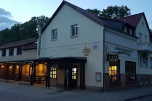 Restaurant 1330