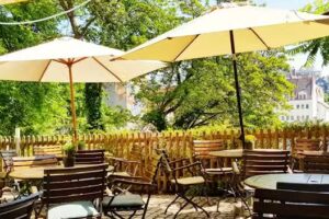RESTAURANT acanthus & via regia – Biergarten