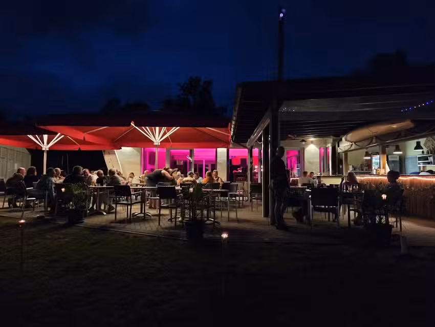 Restaurant am Blauen See / Beach House Engel