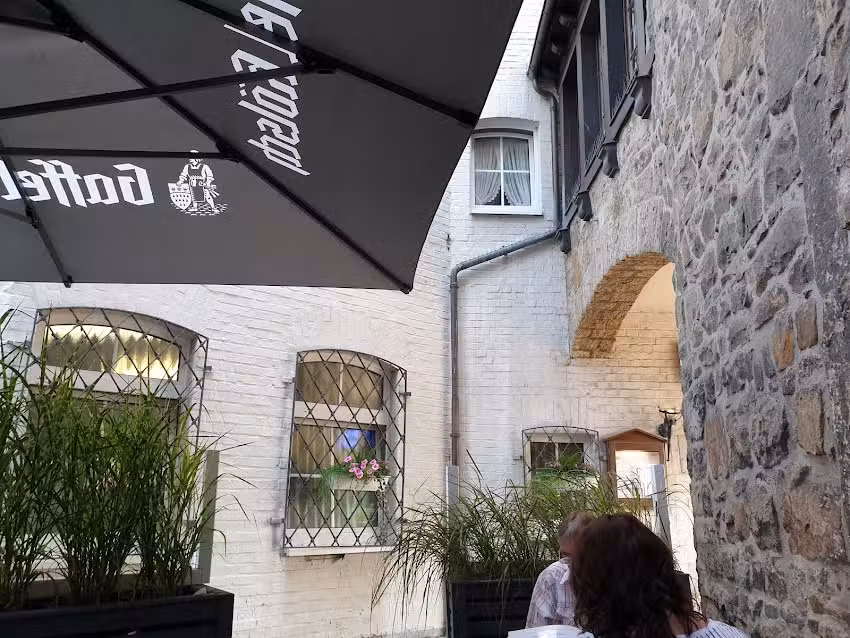 Restaurant &raquo;Am Hexenturm&laquo; & Hotel